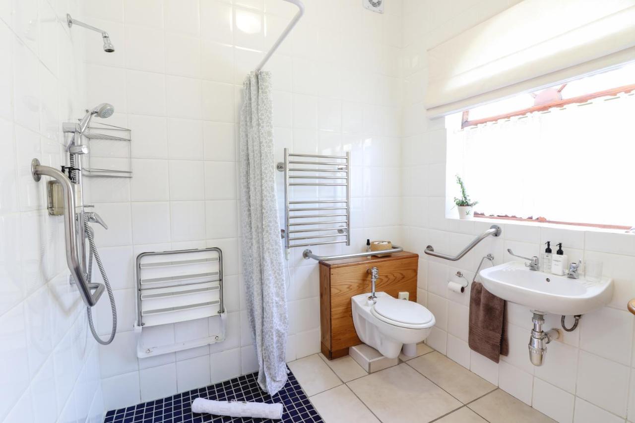 A Tuscan Villa Guest House ฟิชโฮค ภายนอก รูปภาพ